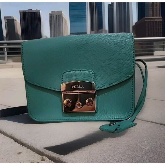 Furla Metropolis Mini Crossbody Pebbled Leather W/Chain Aqua Excellent Used Cond - Picture 2 of 16